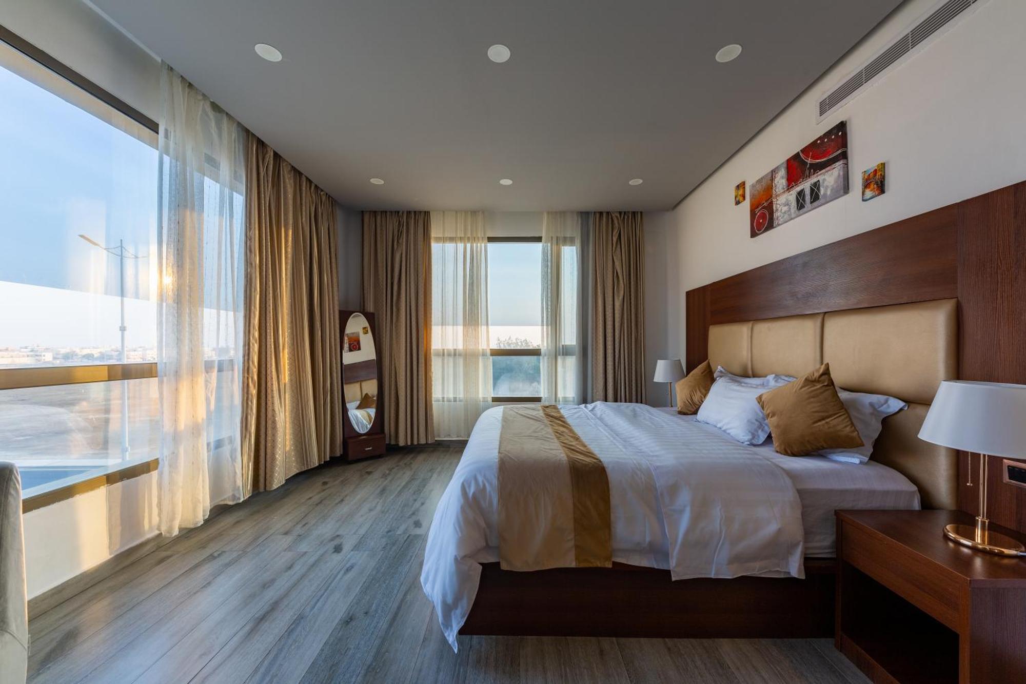 فندق روزالينا Yanbu Ngoại thất bức ảnh